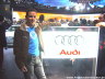 Alex am Audi-Logo