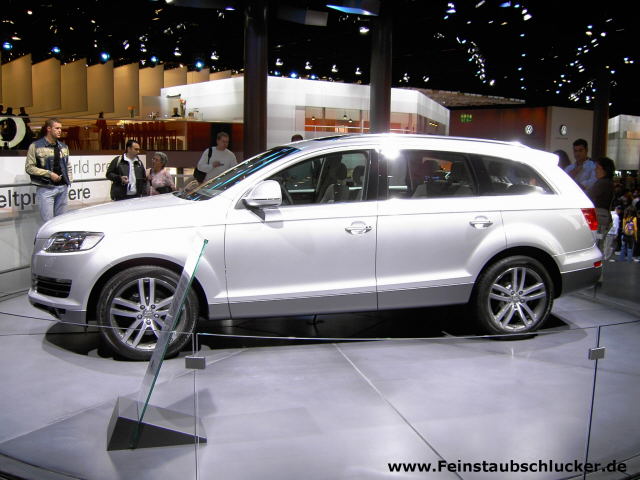Audi Q7 - Seite