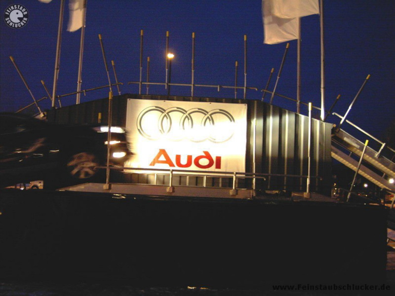 Audi Q7 Anstieg am unteren Gelndeturm