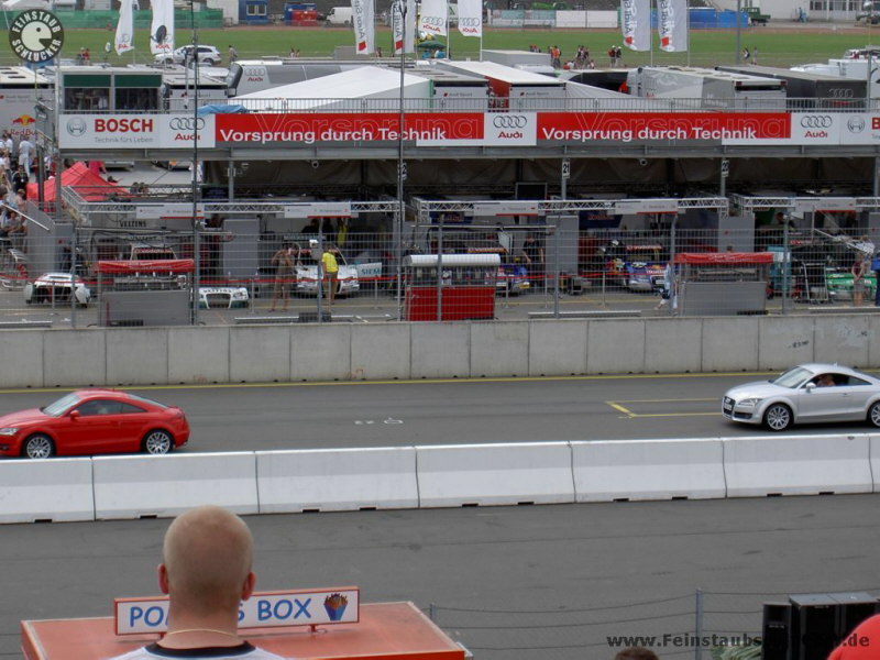 Audi TT - rot und silber