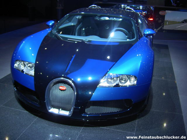 Bugatti Veyron - Front